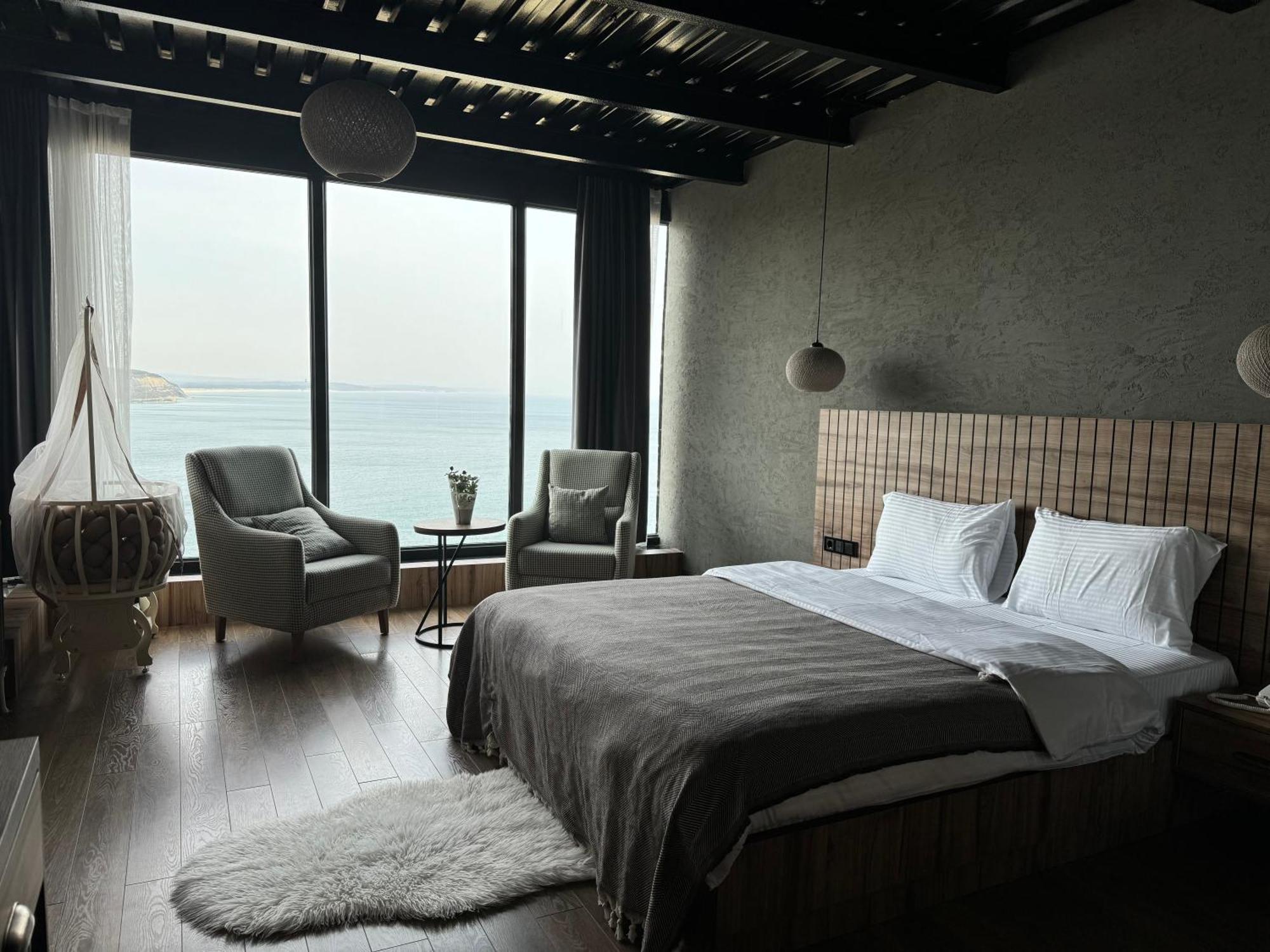 Marina Fener Hotel & Suite Istanbul Exterior photo